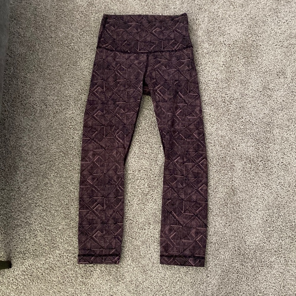 Lululemon Patterned High Waisted Crops - image 1